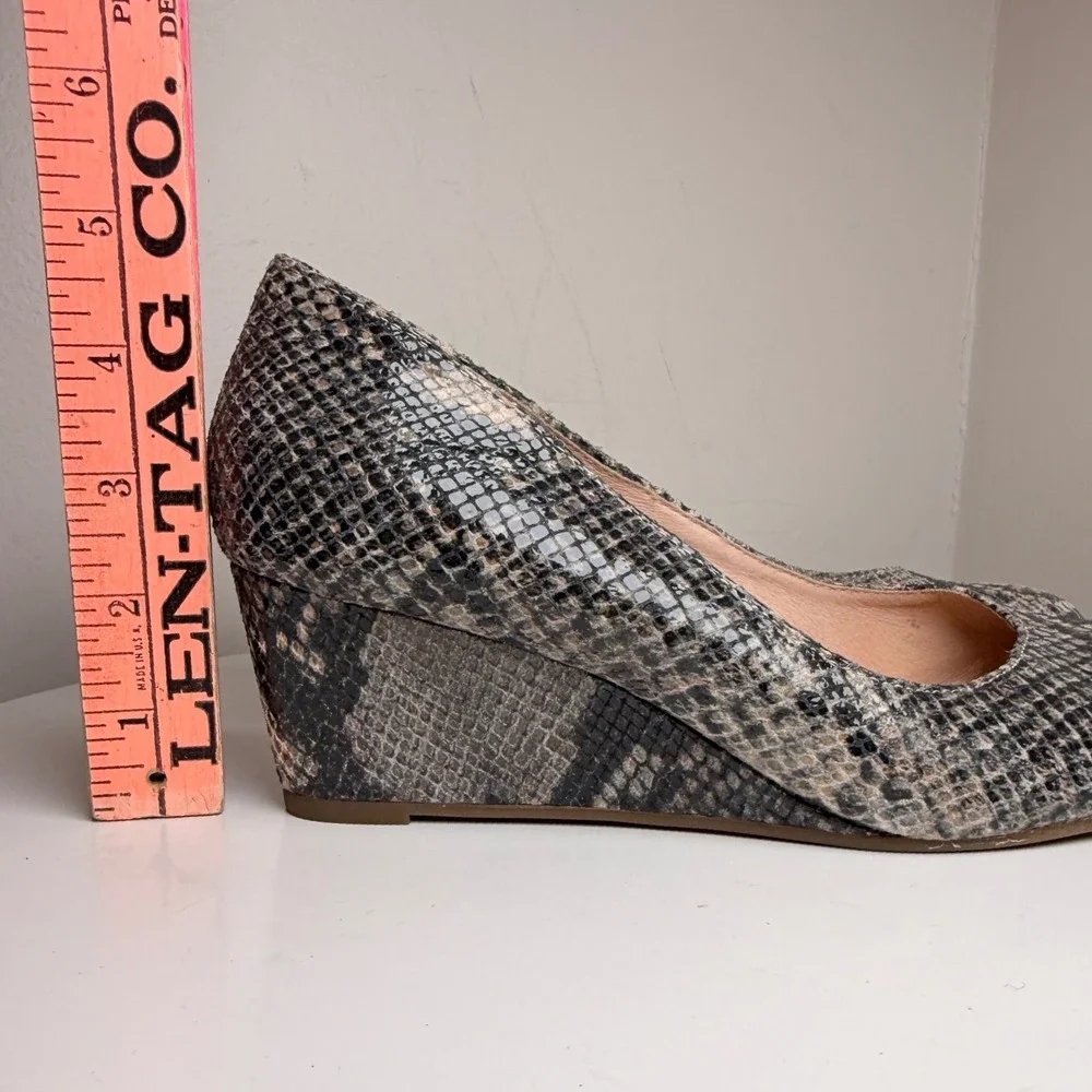 Vionic Antonia Snakeskin Leather Wedge Pumps 7.5